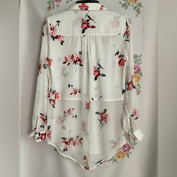 Candie’s Semi Sheer Floral Button Down Blouse - Picture 5 of 12